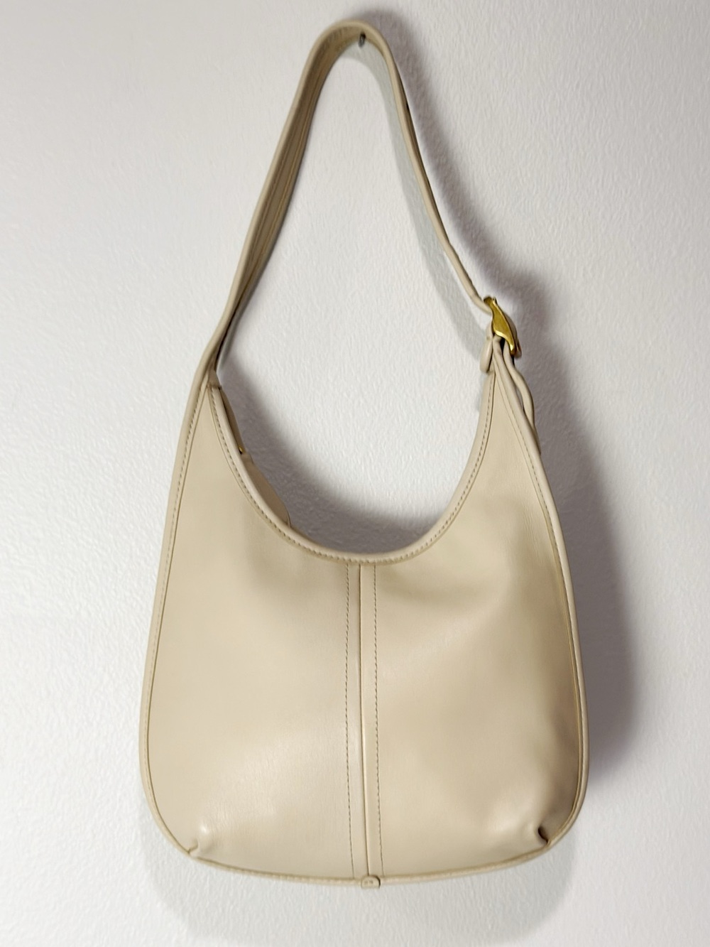 Coach Ergo Glovetanned Leather Buckle Shoulder Bag Cream C2265 Like New!